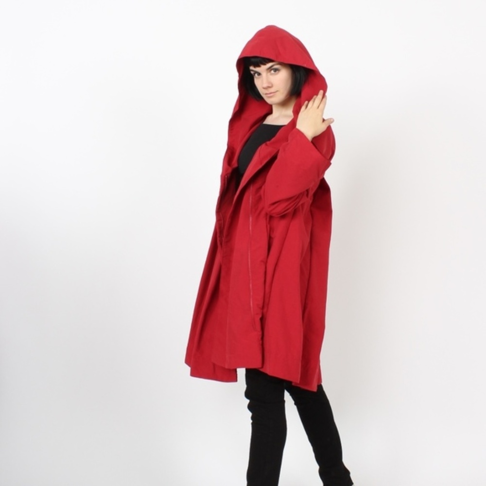 Evening Mist Raincoat in Crimson